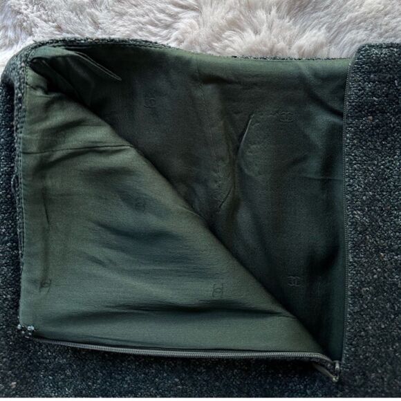 Vintage 1990s Chanel Forest Green Boucle Tweed Mini Skirt 97a 40 FR 8 US - Picture 8 of 16